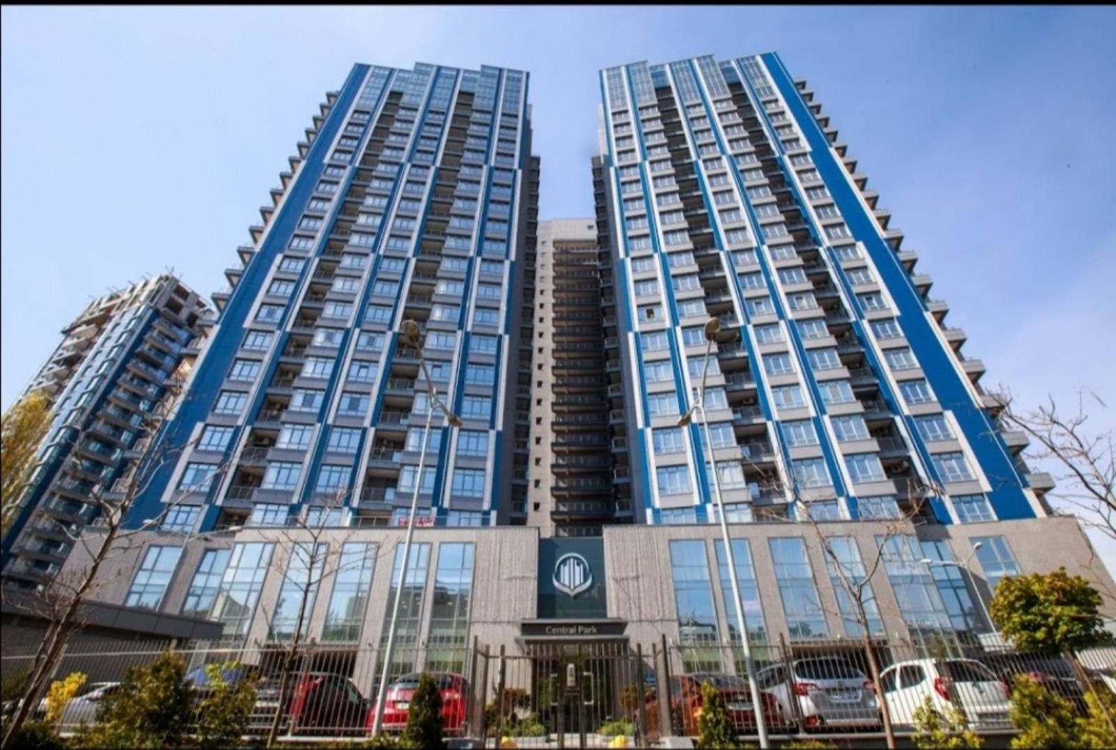 Petrovdom Apartments 3-143 In Rc Central Park, 7 John Mccain Street Kiev Exterior foto